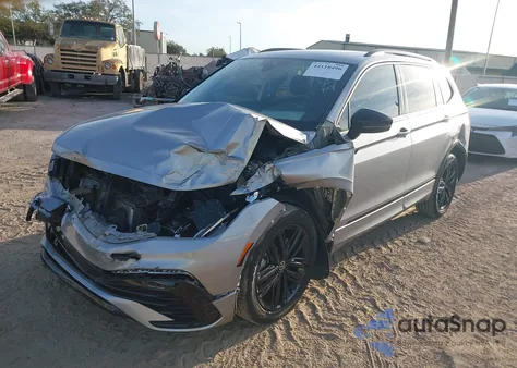 2022 Volkswagen Tiguan 2.0T Se R-Line Black from USA, damaged, VIN 3VVCB7AX2NM052876